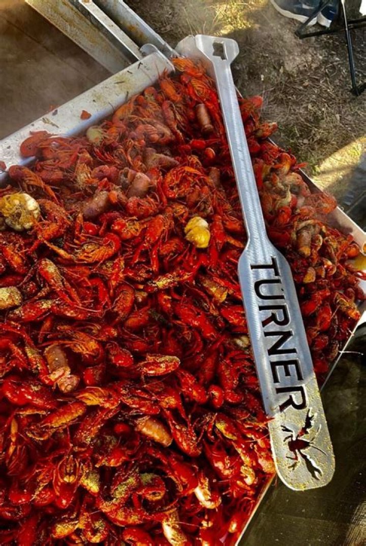 Crawfish Paddle
– Laurel Mercantile